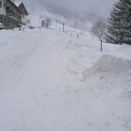 Direkt Am Skihang! Mueller Ferienwohnungen Oberwiesenthal Luaran gambar